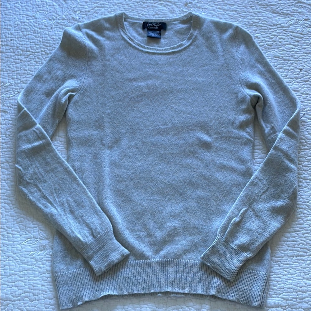 Lord & Taylor Grey Cashmere Sweater size XS